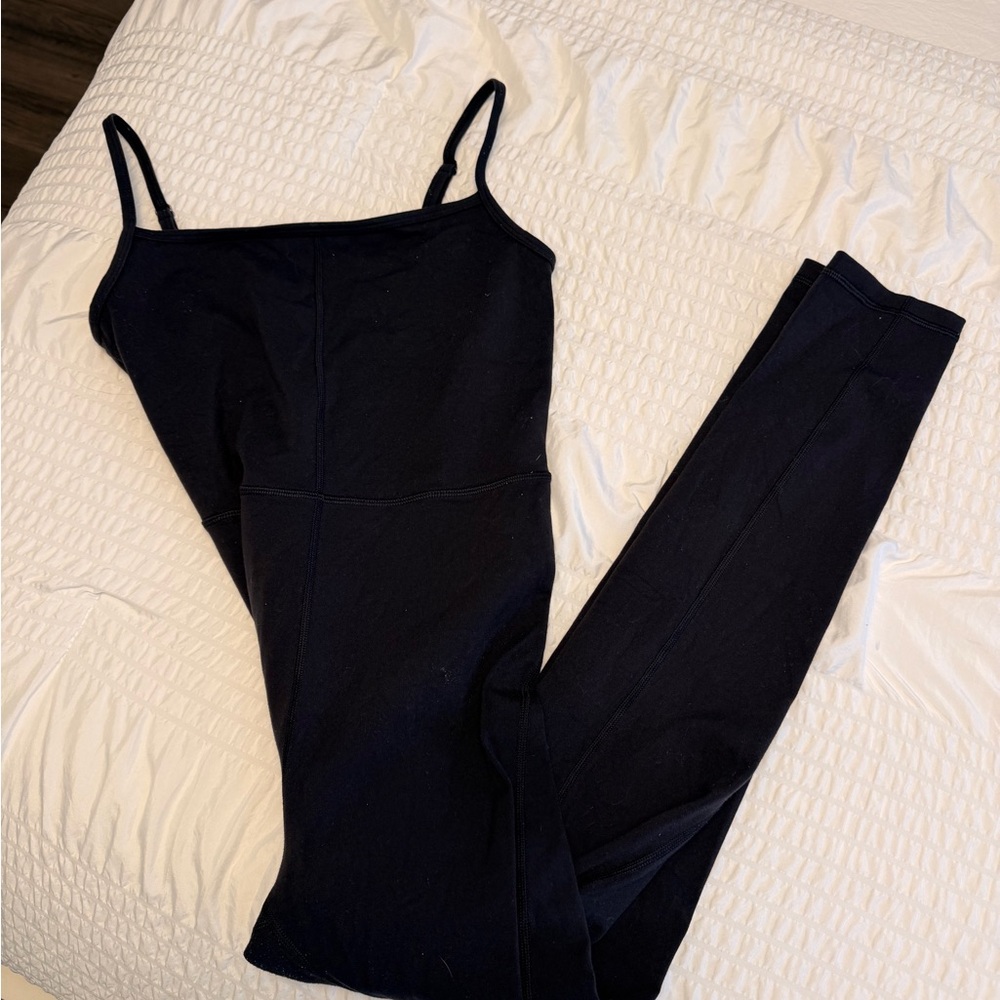 Aritzia Wilfred Free Women's Black Athleisure Jumpsuit
